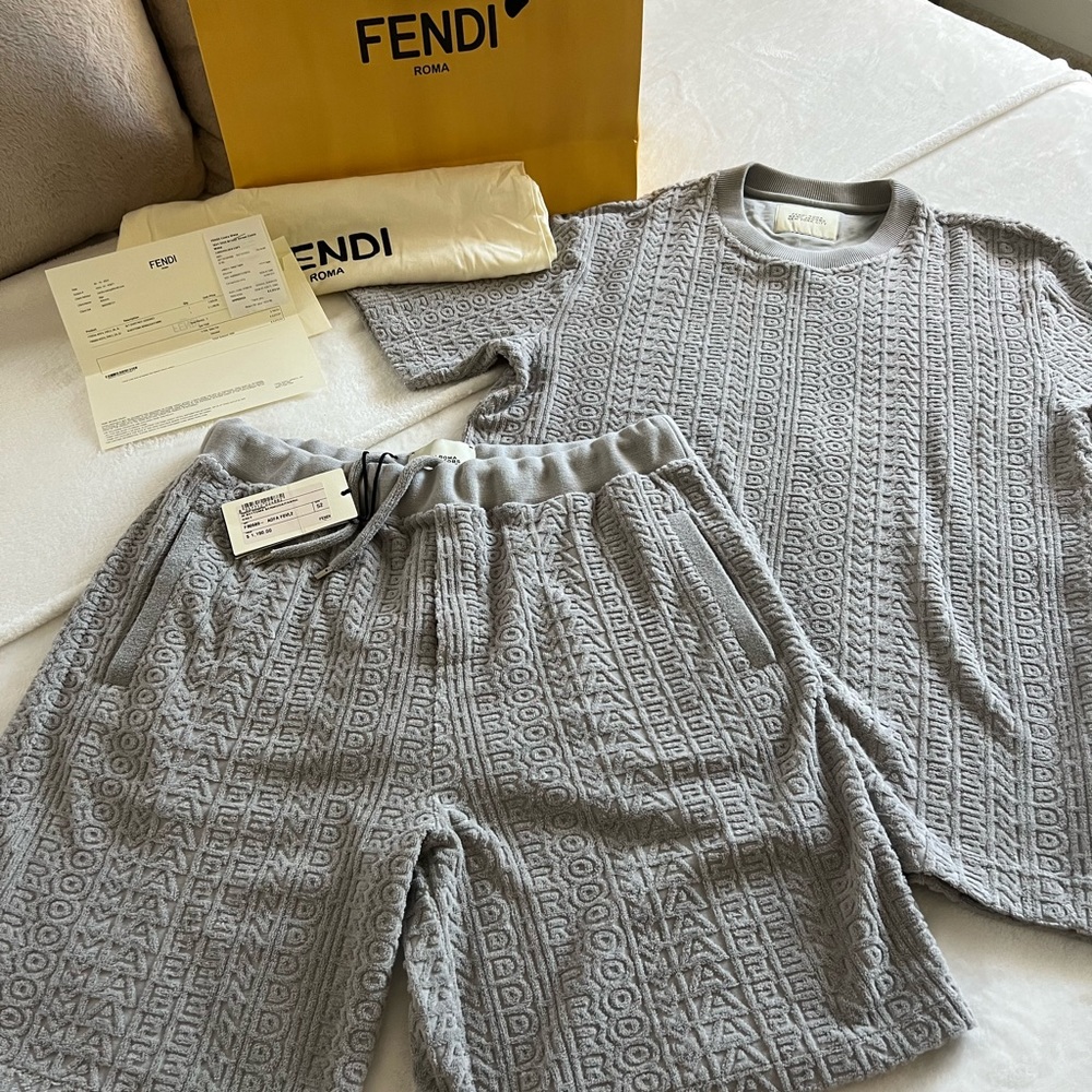FENDI Men’s Gray terry Fendi by Marc Jacobs T-shirt & Short Set NWT and receipt
